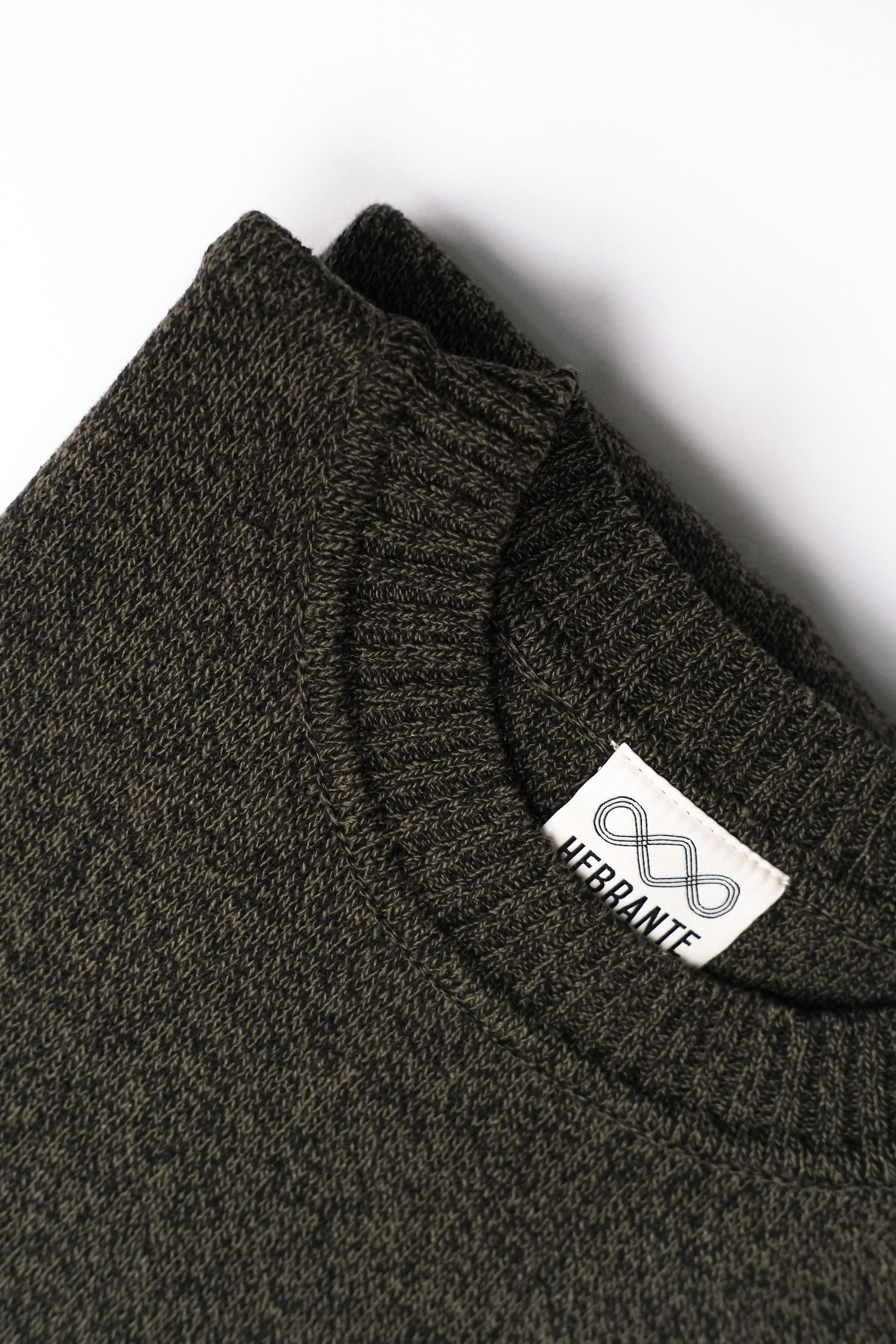 SUÉTER VERDE NEGRO CUELLO REDONDO