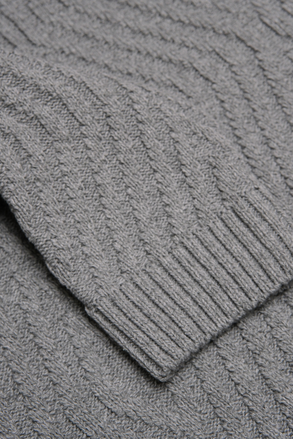 SUÉTER MANGLAR GRIS