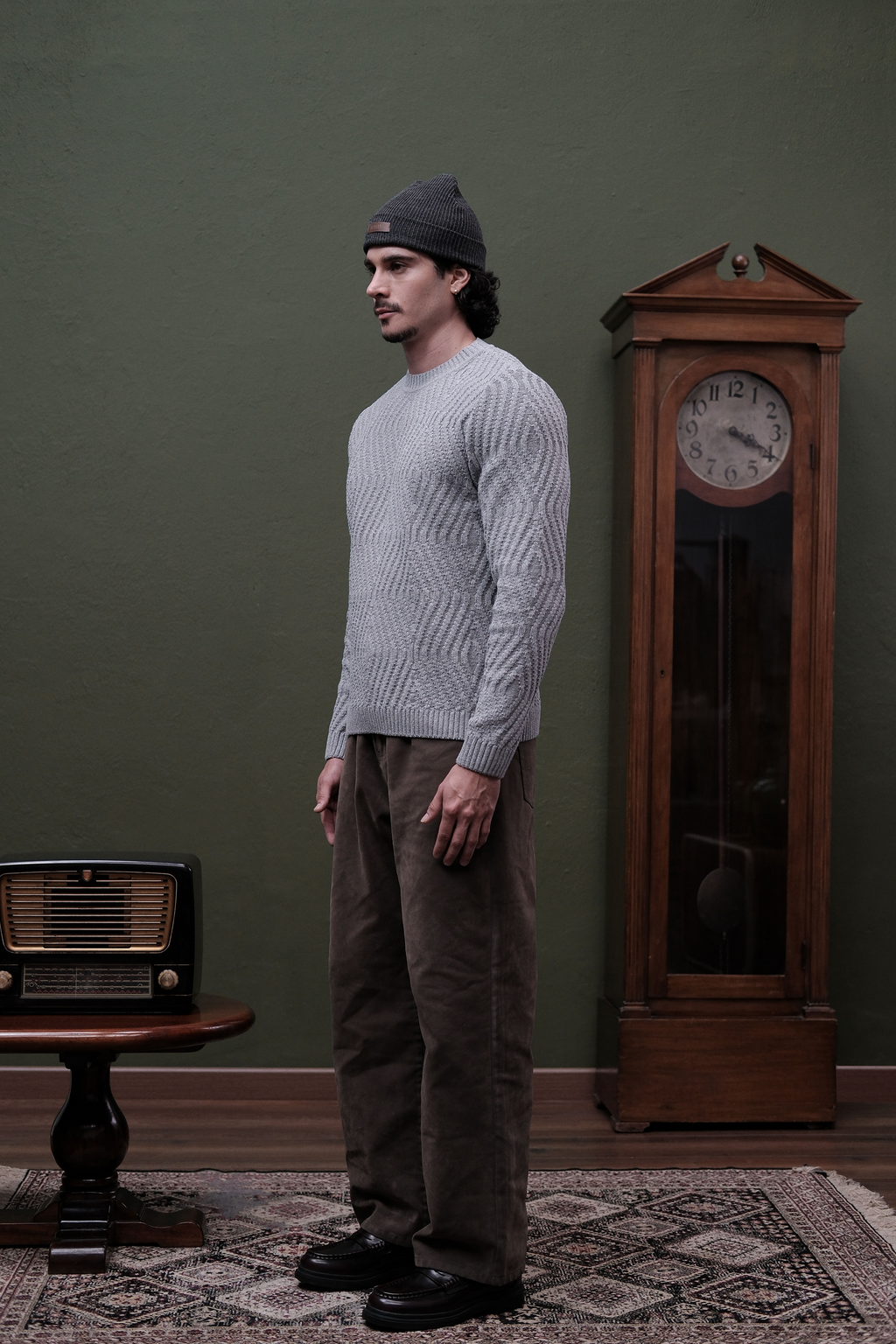 SUÉTER MANGLAR GRIS