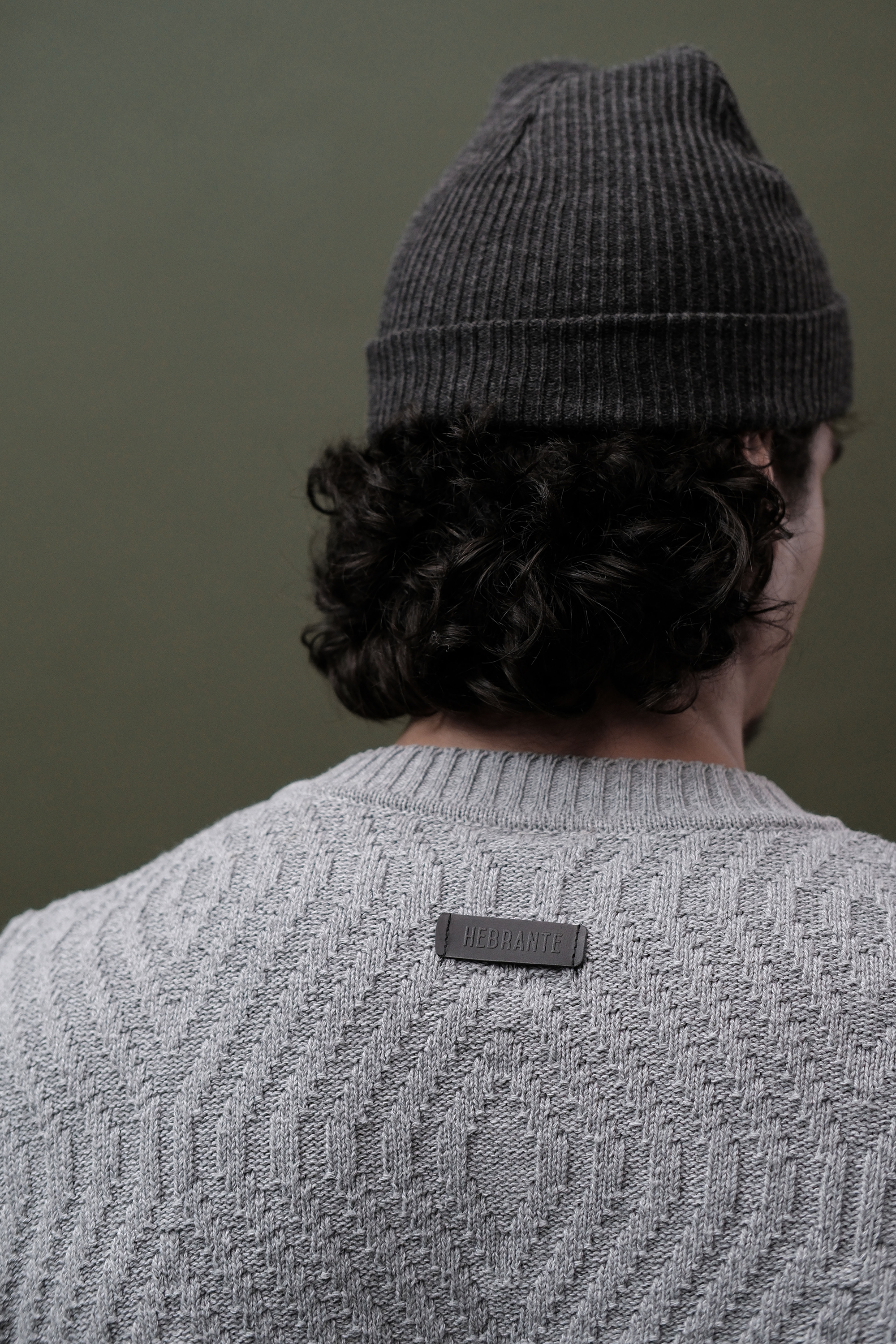 SUÉTER MANGLAR GRIS