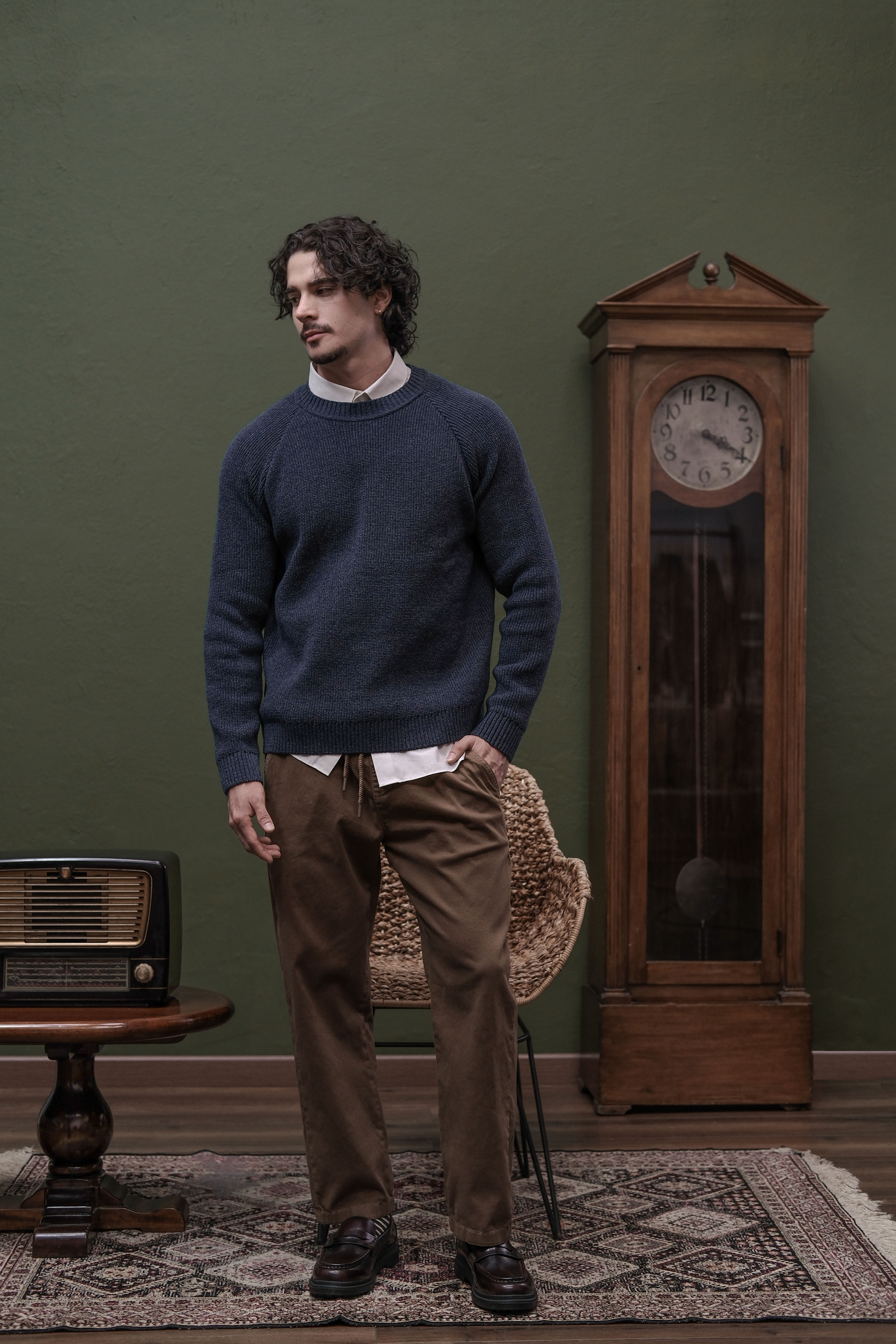 SUÉTER PUNTO INGLÉS RAGLÁN AZUL